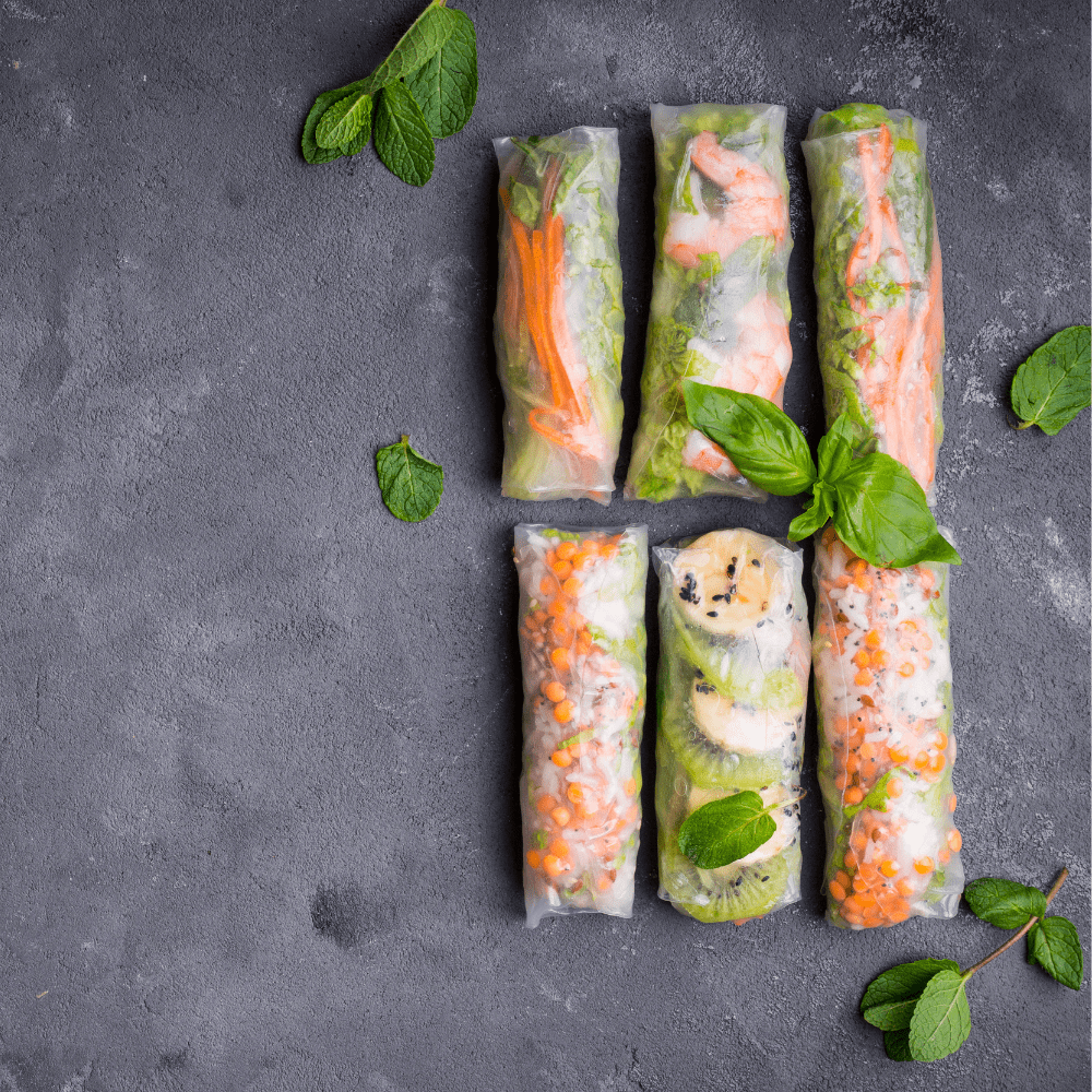 Learn how to make avocado-shrimp spring rolls with this easy-to-follow recipe. A tasty and nutritious option for any occasion.v