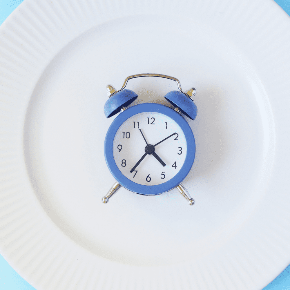 Intermittent Fasting is a well known healthy lifestyle practice but it may contain more perks than we thought. Follow us for the breakdown
